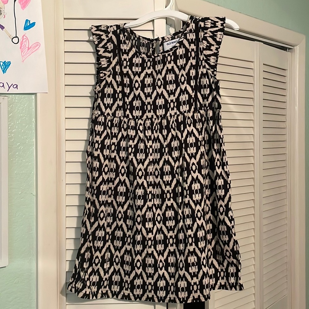 Old Navy girls size 8 cotton Ikat dress! Worn twice!